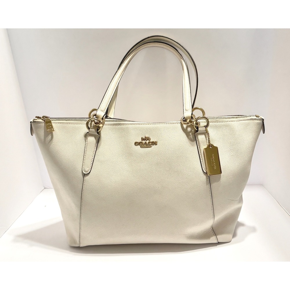 Coach Ava cross grain‎ glitter leather zip top EUC
